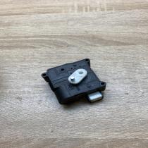 113800 2051   Air flap motor/actuator Mitsubishi Canter