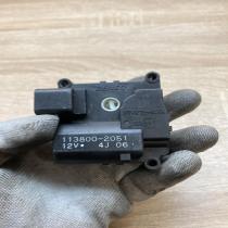 113800 2051   Air flap motor/actuator Mitsubishi Canter