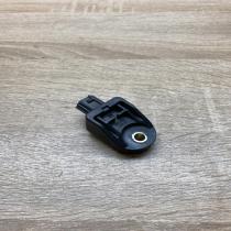 89173 42080   Airbag deployment crash/impact sensor Toyota RAV 4 (XA20)