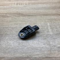 89173 42080   Airbag deployment crash/impact sensor Toyota RAV 4 (XA20)