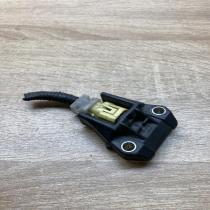 89173 45050   Airbag deployment crash/impact sensor Toyota RAV 4 (XA30)