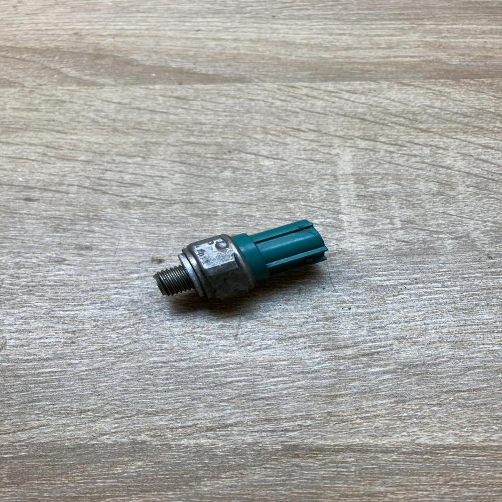 7013   Air conditioning (A/C) pressure sensor Honda Accord