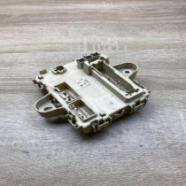 7051121   Fuse module Toyota Corolla Verso AR10
