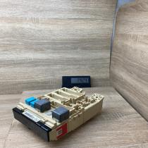 020507JU   Fuse module Lexus RX 330 - 350 - 400H