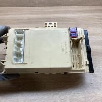 092006GU   Fuse module Lexus RX 300