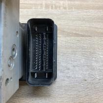 8671224 8671225  ABS Pump Volvo S60