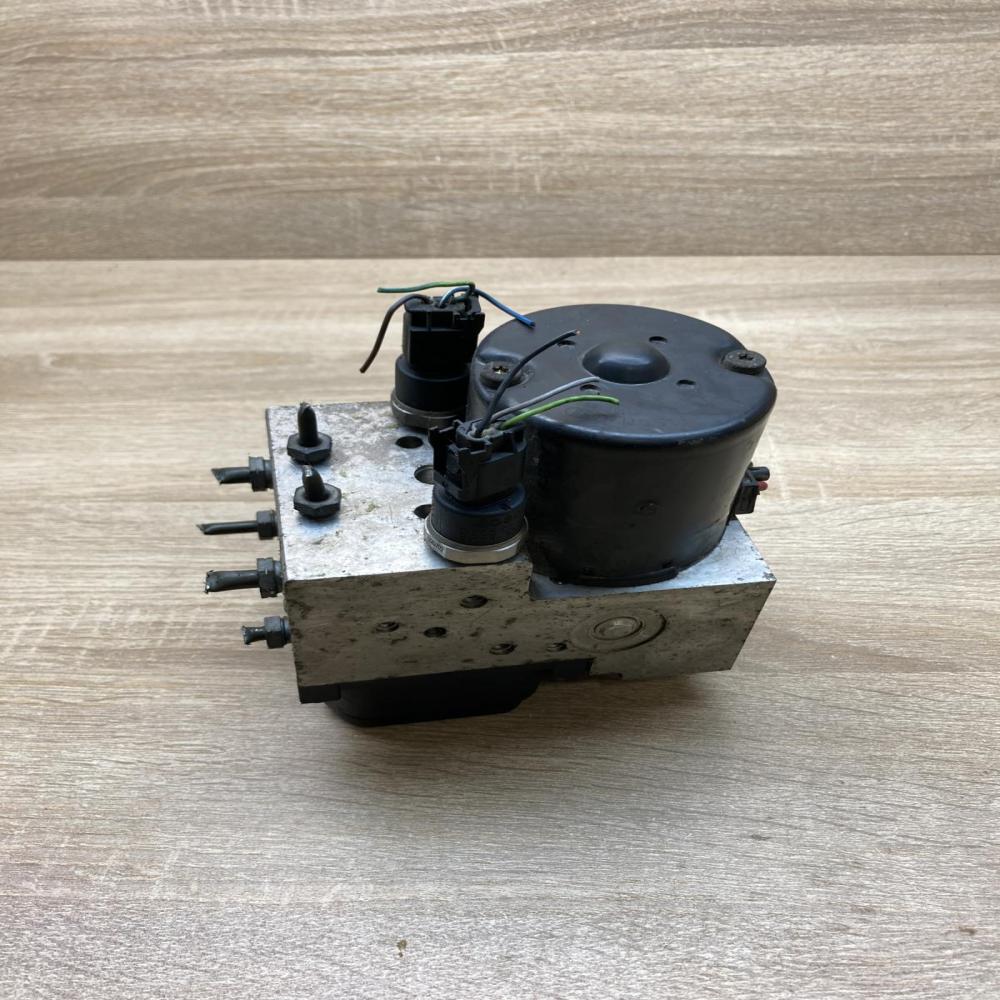 A0044310912 0265202451  ABS Pump Mercedes-Benz Vaneo W414