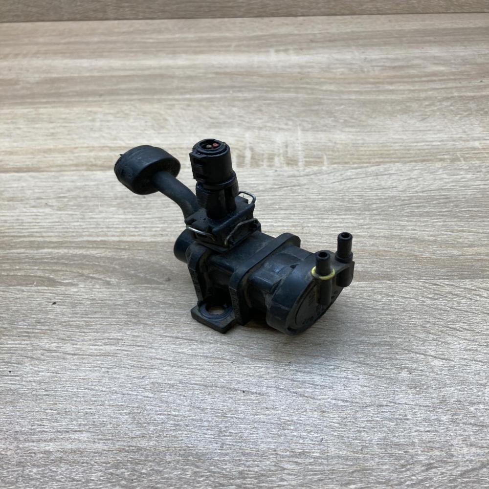 09128022   Vacuum valve Opel Vectra C