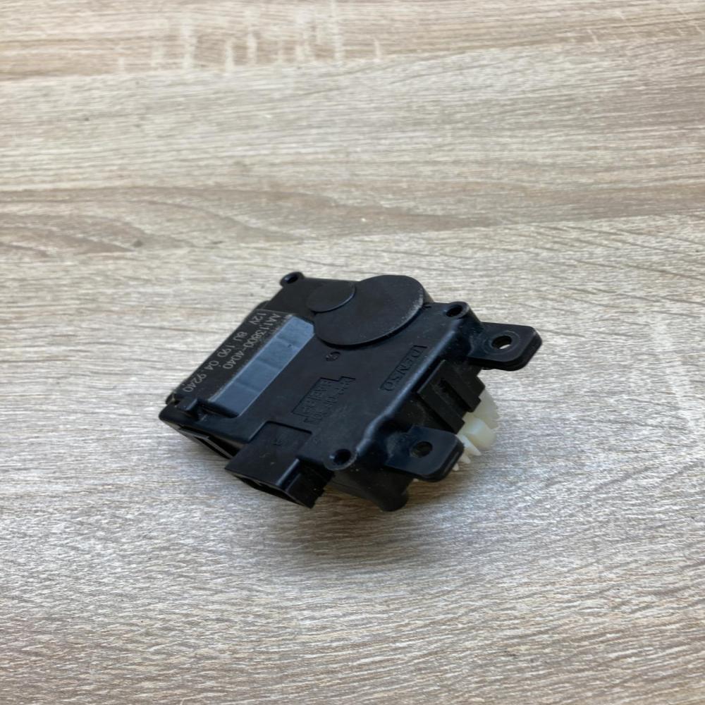 AA113800 4040 AA1138004040  Air flap motor/actuator Subaru Outback (BT)