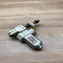 3970591 1658630  Seat adjustment motor Subaru Legacy