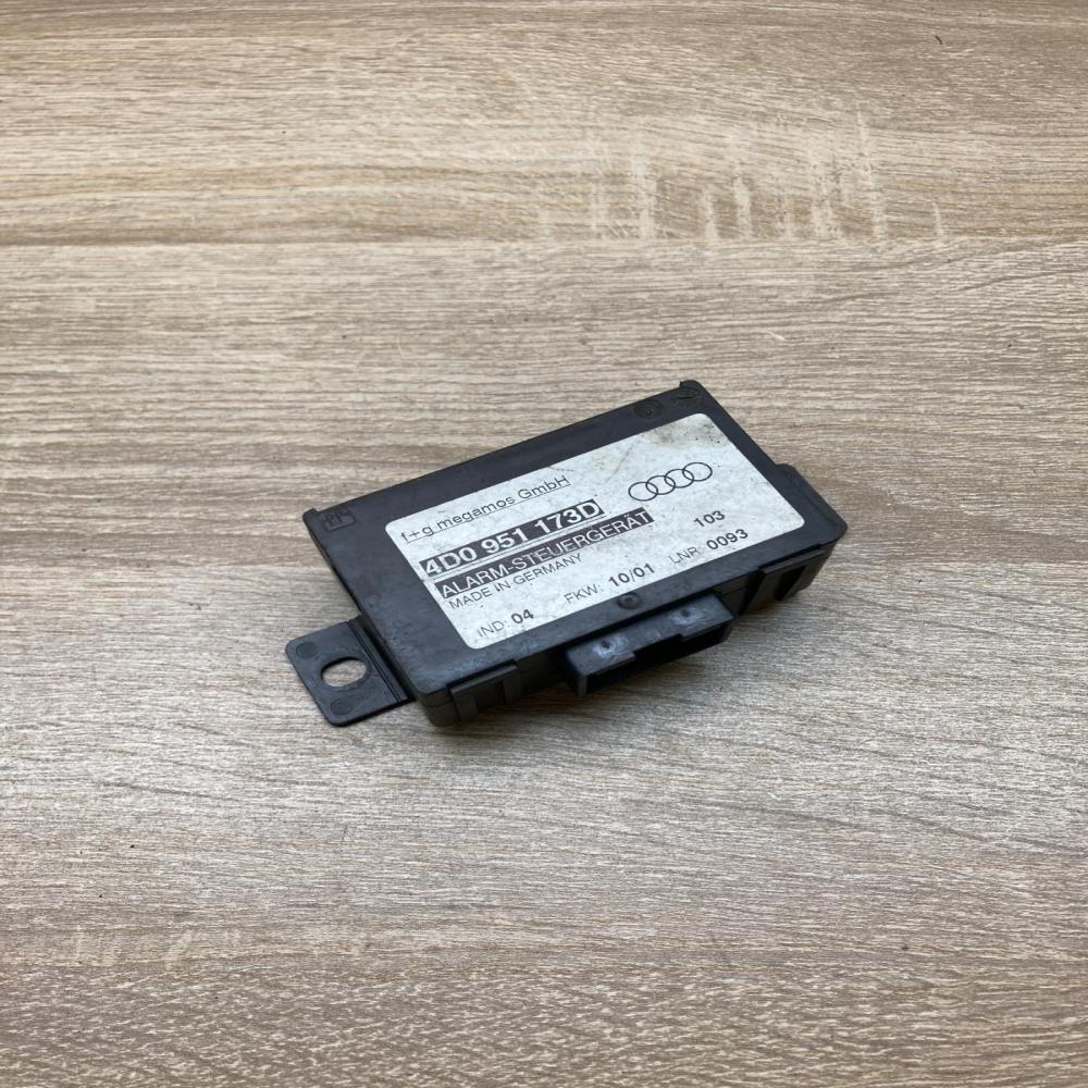 4D0951173D   Alarm control unit/module Audi A8 S8 D2 4D