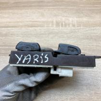 YARIS window switch 011 4P20  Electric window control switch Toyota Yaris