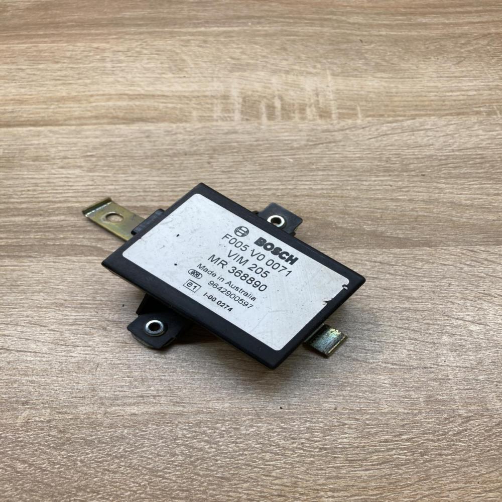 MR368890   Other control units/modules Mitsubishi Carisma