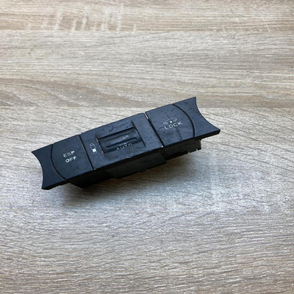 7L6927225E   Suspension ride height/mode switch Volkswagen Touareg I