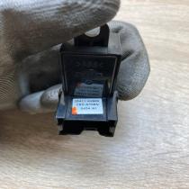 25411 AV600 25411AV600  Electric window control switch Nissan Primera