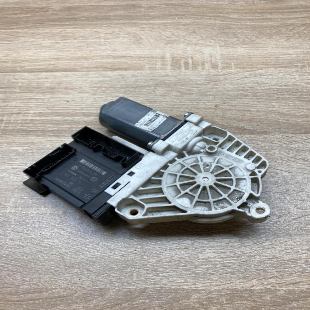 1K0959793L 1K0959701P  Front door window regulator motor Volkswagen PASSAT B6