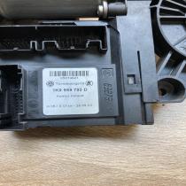 1K0959792D 1T0959702A  Front door window regulator motor Volkswagen Touran I