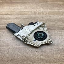 4F0959801B   Front door window regulator motor Audi A6 S6 C6 4F