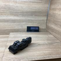 30889751   Electric window control switch Volvo S40, V40