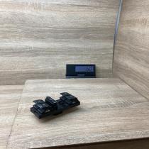 7L6959857A   Electric window control switch Volkswagen Touareg I