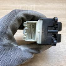 84040 13060 8404013060 514699 Electric window control switch Toyota Corolla Vers