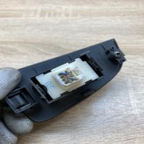 74231 05140 7423105140  Electric window control switch Toyota Avensis T250