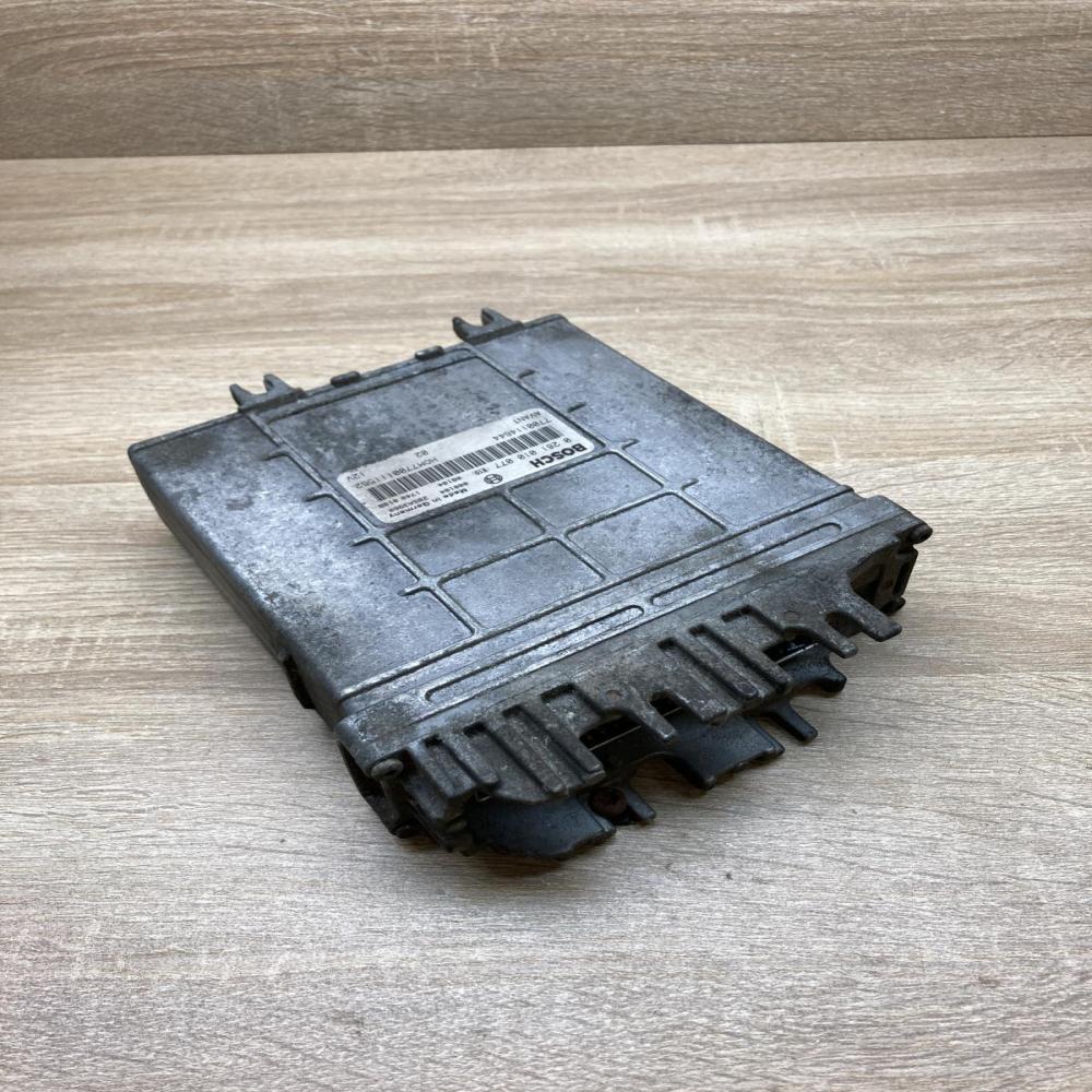 7700111552 0281010077  Engine control unit/module ECU Renault Megane I