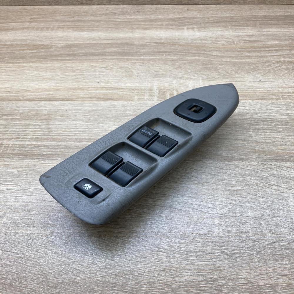 C8H D135 C808 66 350A  Electric window control switch Mazda Premacy