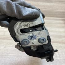 69274 47020 6927447020 69206 47020 Front door lock Toyota Prius (XW20)