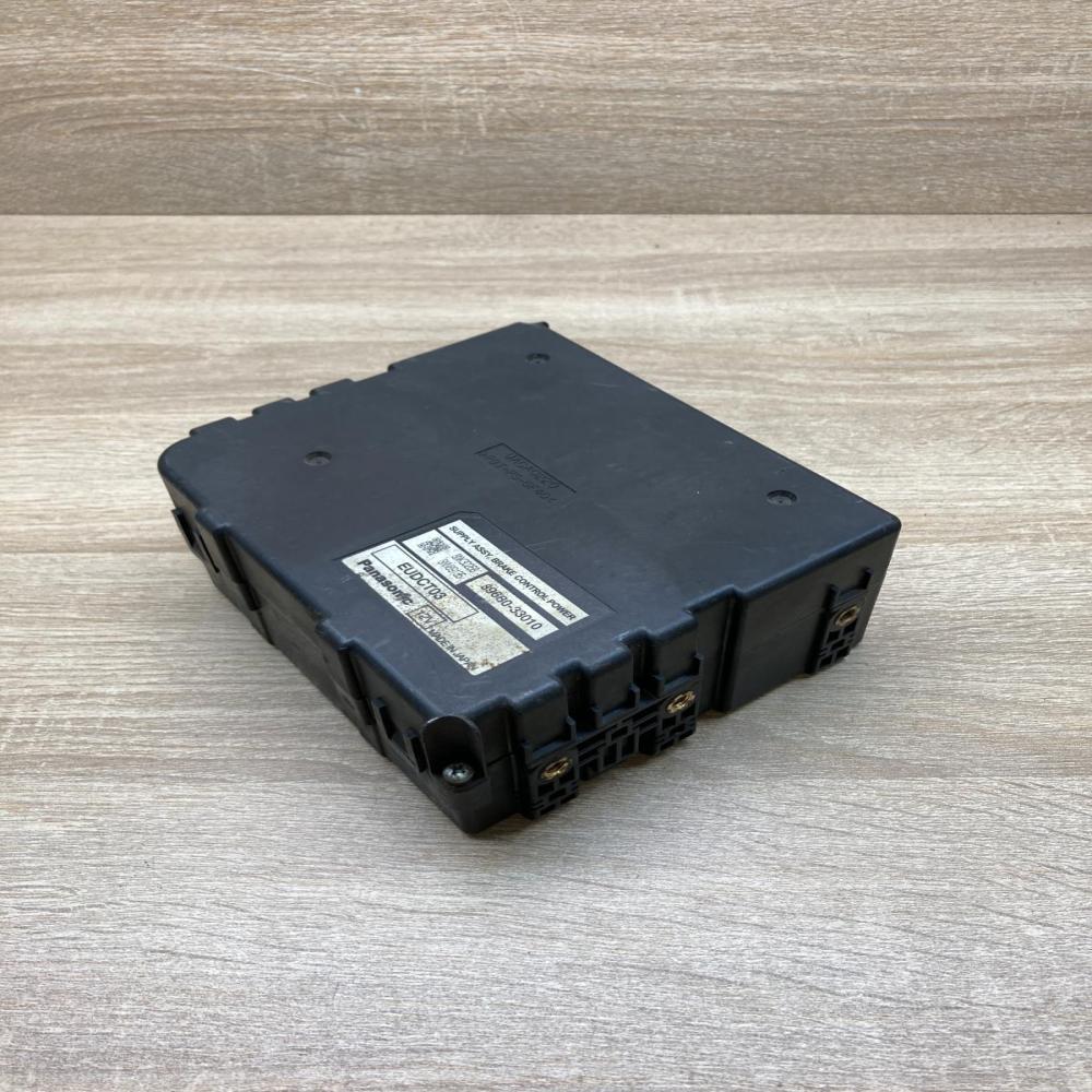 89680 33010 8968033010  Brake system control unit/module Lexus RX 330 - 350 - 40