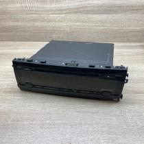 86120 47240 8612047240  Radio/CD/DVD/GPS head unit Toyota Prius (XW20)