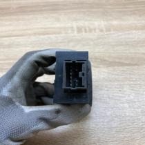 MB962804 C8D D101M A1  Electric window control switch Mitsubishi Galant
