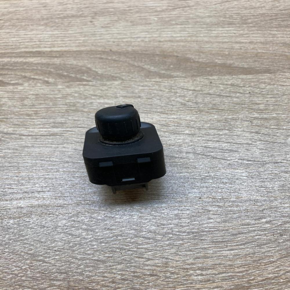 8E0959565   Wing mirror switch Audi A4 S4 B6 8E 8H