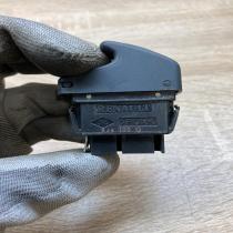 838100G   Electric window control switch Renault Scenic I