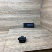 838100G   Electric window control switch Renault Scenic I