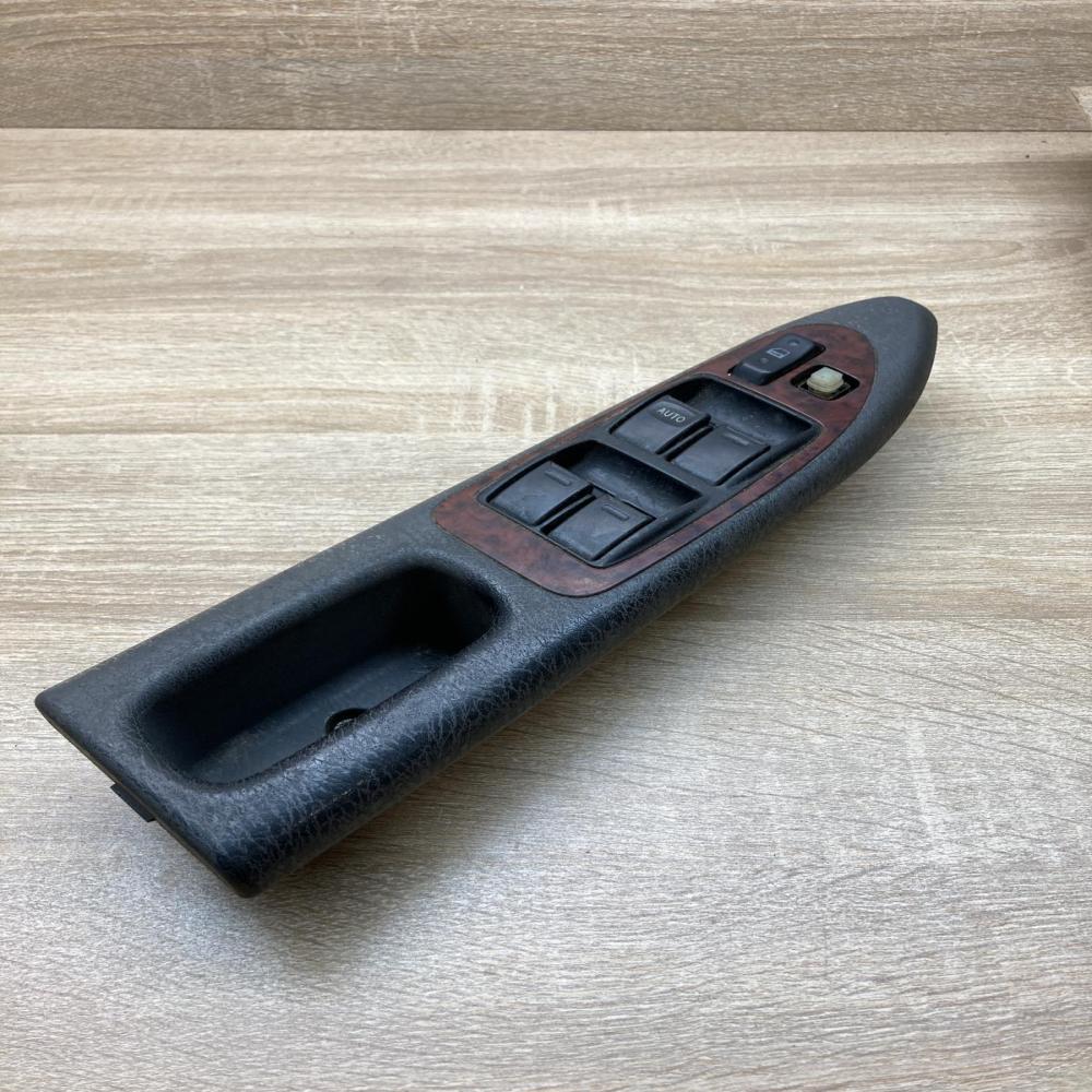 74232 05090 B0 7423205090  Electric window control switch Toyota Avensis T220