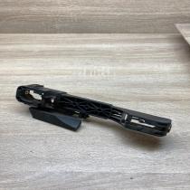 80611 AV600 80611AV600  Front door exterior handle/bracket Nissan Primera