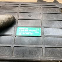 811906264 0280800104  Engine control unit/module ECU Audi 80 90 B3