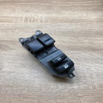 970 0V85   Electric window control switch Toyota Yaris