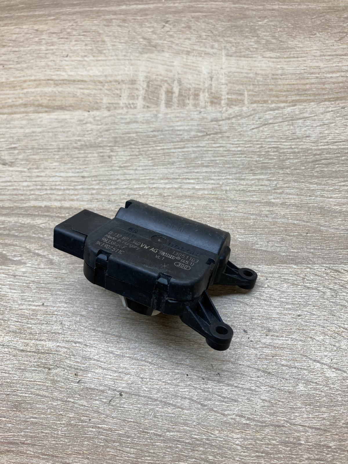 1K1907511C 0132801340  Air flap motor/actuator Volkswagen PASSAT B6