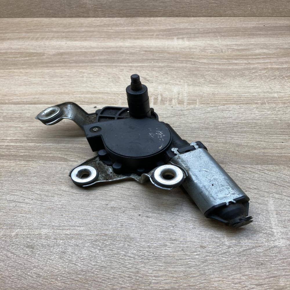 1Z9955711 443122336017  Rear window wiper motor Skoda Octavia Mk2 (1Z)