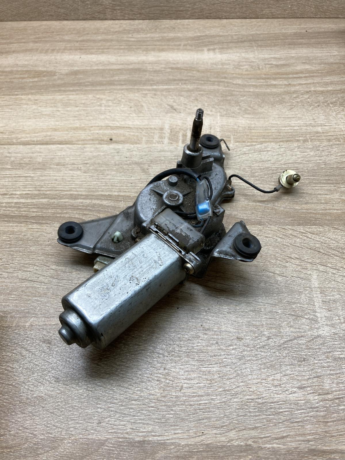 849600 0030 GJ6J 67450A  Rear window wiper motor Mazda 6