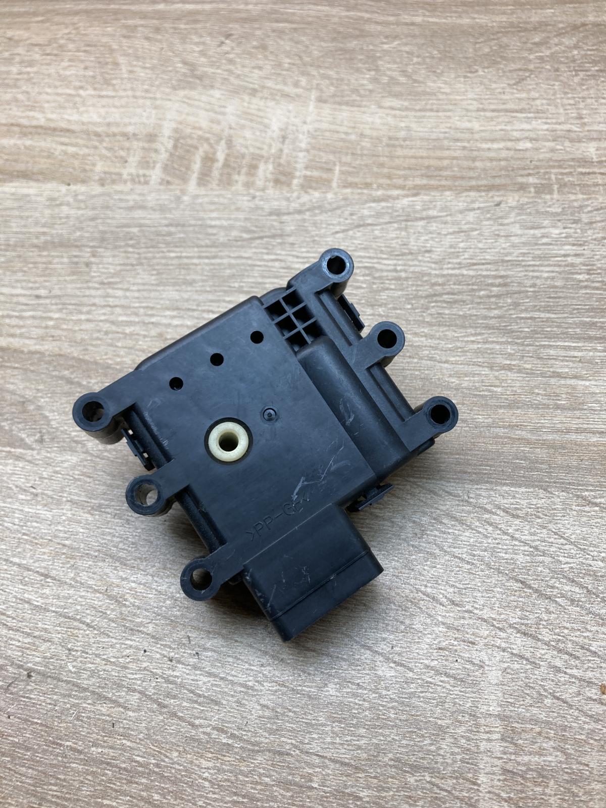 7201 MAZDA air flap  Air flap motor/actuator Mazda 6