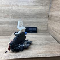 7L0839016D   Rear door lock Volkswagen Golf V