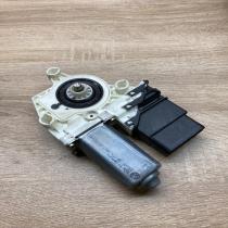 1K0959704B 993425 100  Rear door window regulator motor Volkswagen Touran I