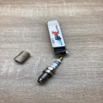 101000051AA 0241235703  Spark plug Volkswagen Multivan T5