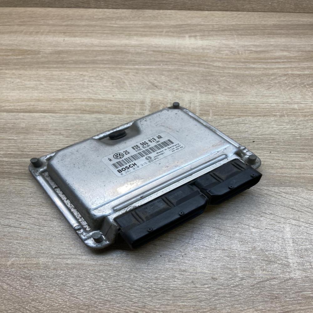 038906019AR 0281010215  Engine control unit/module ECU Volkswagen Bora