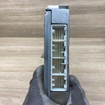 89661 05821 8966105821 MB175800 8330 Engine control unit/module ECU Toyota Avens