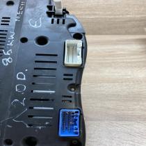 83800 05632 MB257430 5590  Speedometer (instrument cluster) Toyota Avensis T250