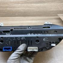 83800 05632 MB257430 5590  Speedometer (instrument cluster) Toyota Avensis T250